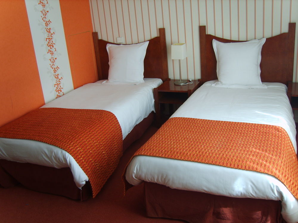 Logis Hotel L'Escargotiere Dijon Sud - 체노베 외부 사진